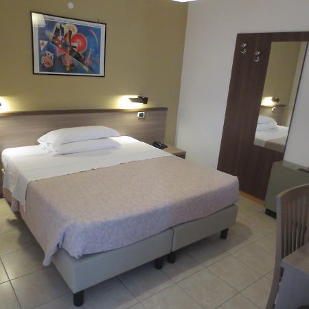 Hotel Armando' S Sulmona Kültér fotó