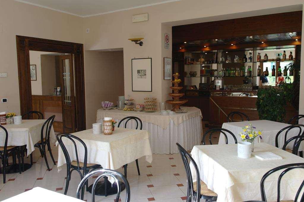 Hotel Armando' S Sulmona Étterem fotó