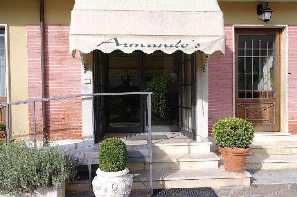 Hotel Armando' S Sulmona Kültér fotó